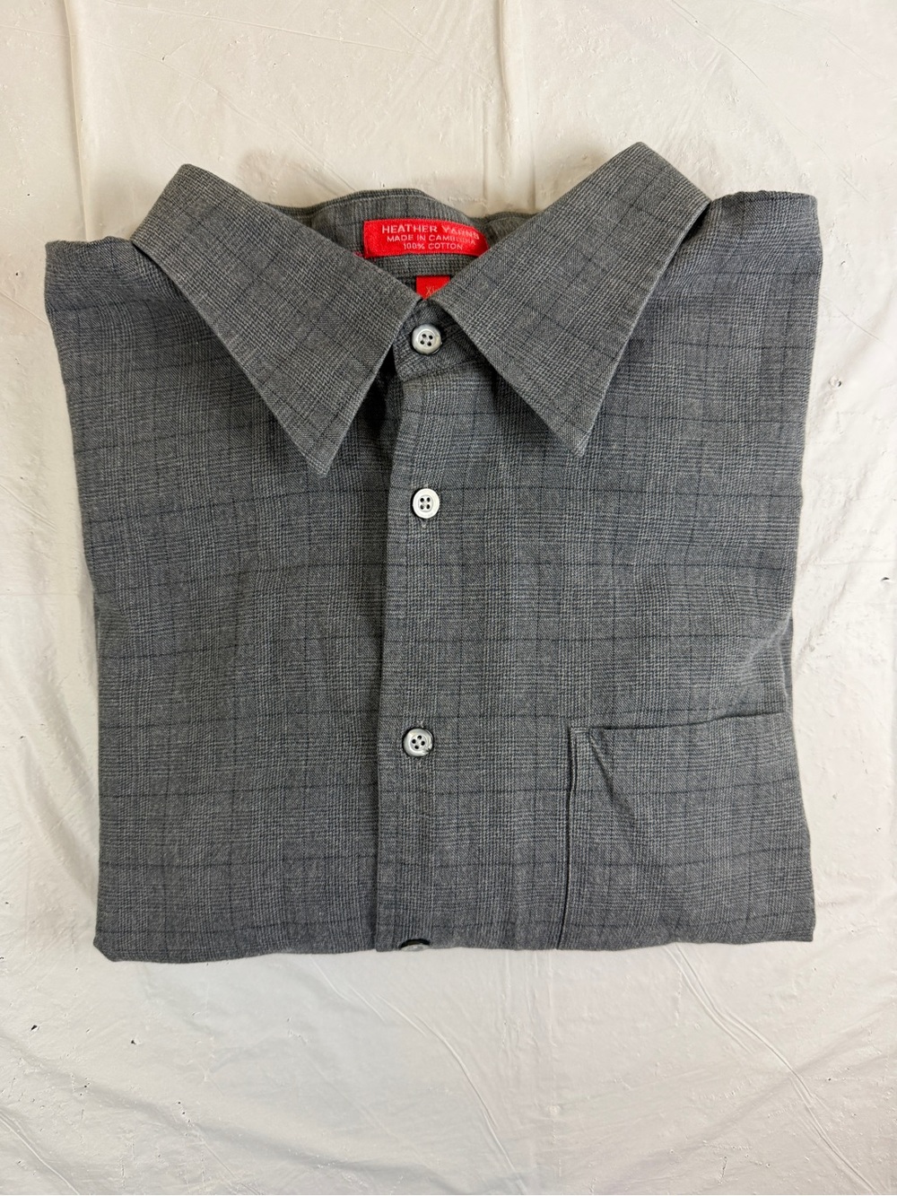 Izod‎ Men's Gray Plaid Button-Down Shirt